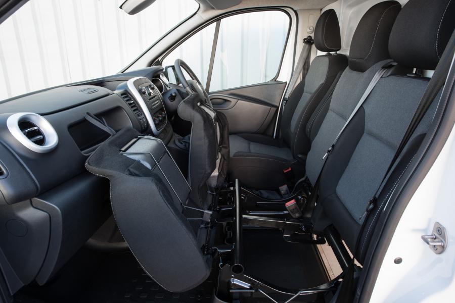 Интерьер Fiat Talento Van 2016 года  (UK) (фото 12 из 24)